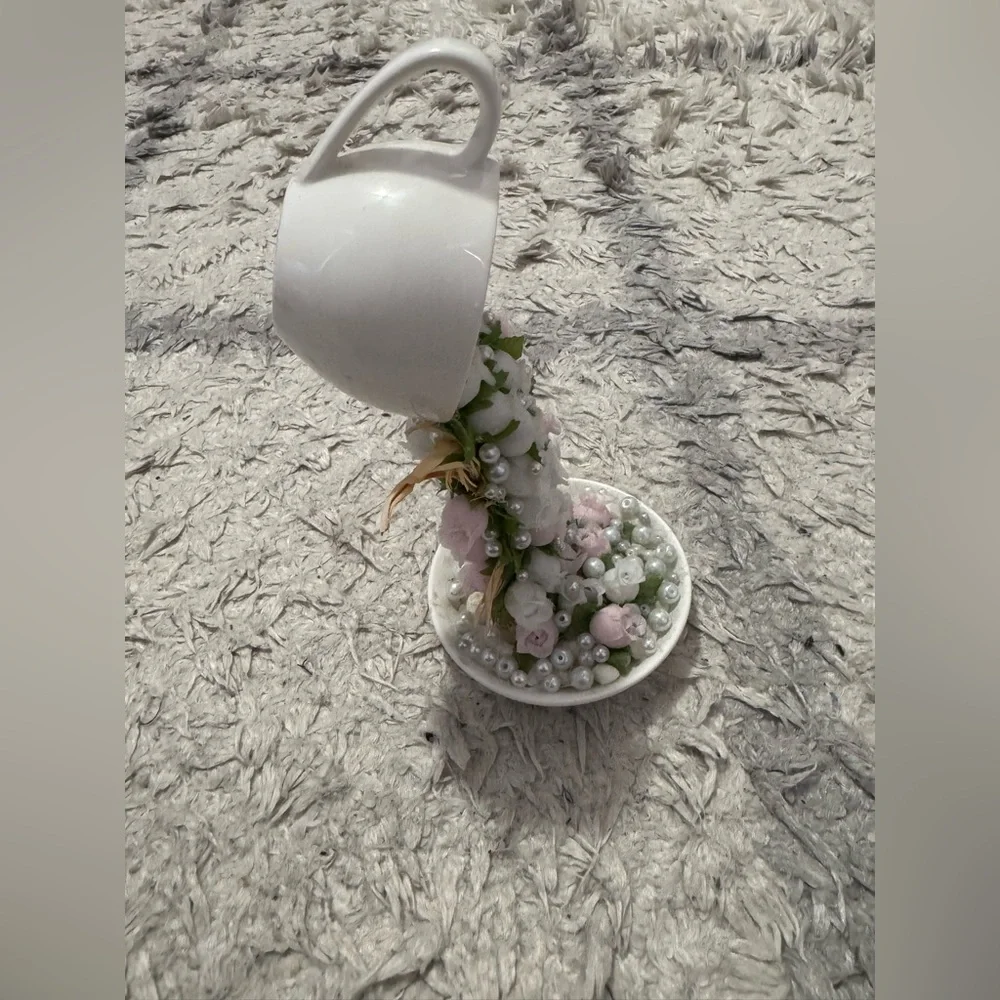 Homemade, Floating Teacup with Pink and White Flowers - Picture 5 of 5